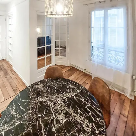 Lovely In With Kitchen Apartamento