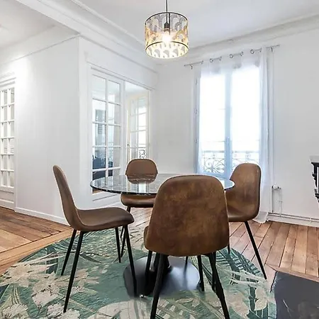 Lovely In With Kitchen Apartamento París